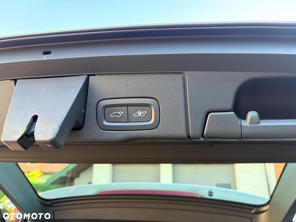 Volvo XC 60 B4 D AWD Core - 12