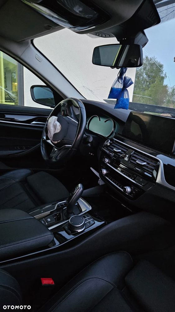 BMW Seria 5 - 25