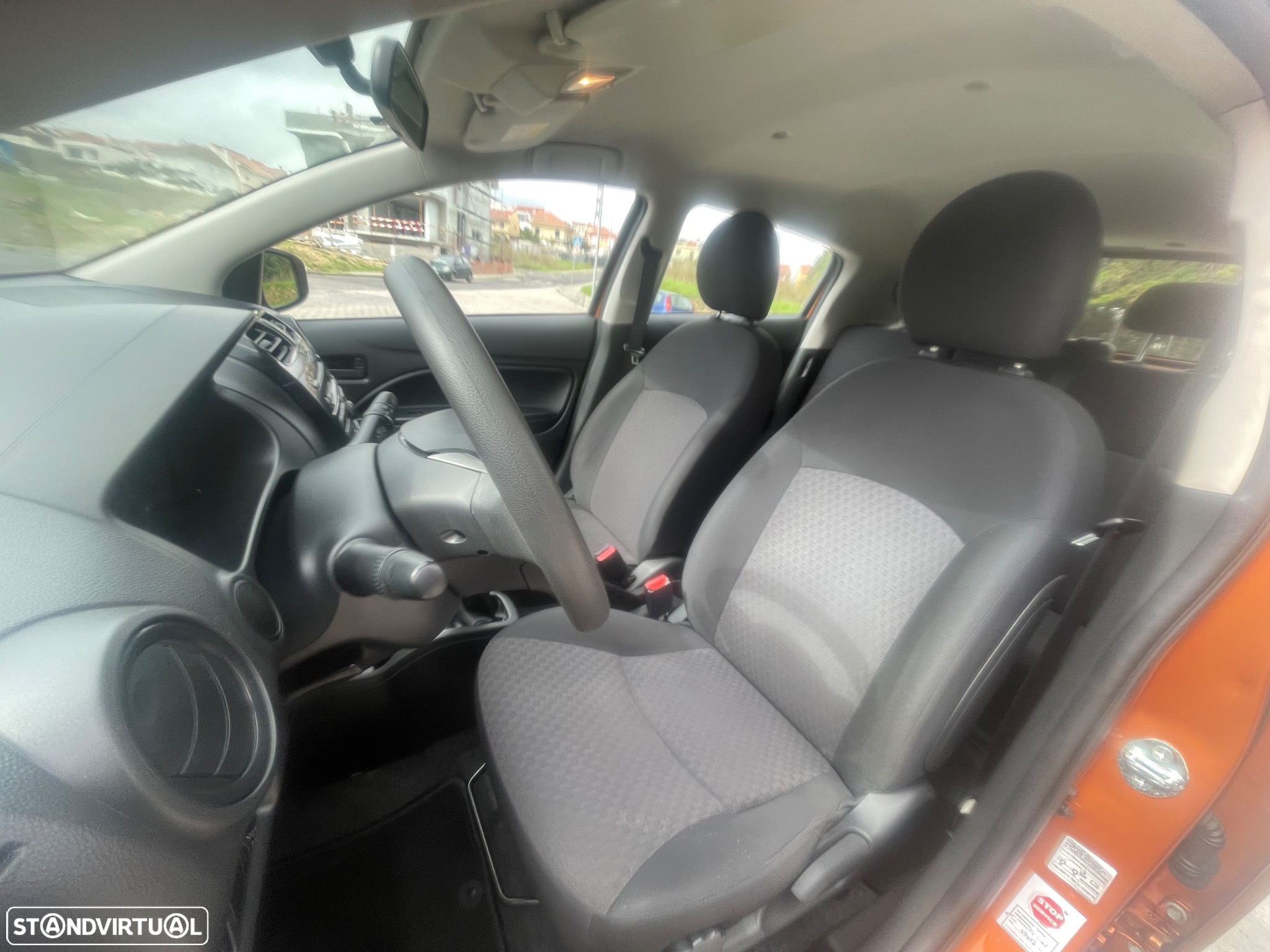 Mitsubishi Space Star 1.0 Active - 13