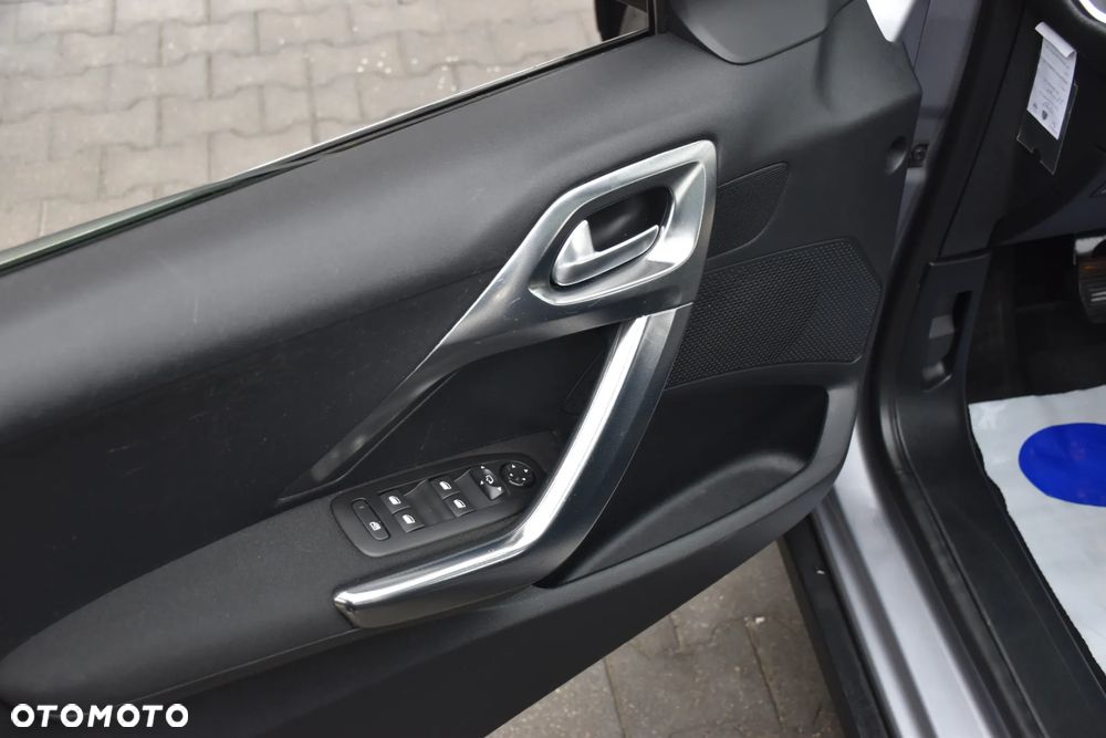 Peugeot 2008 PureTech 110 Stop&Start Crossway - 21