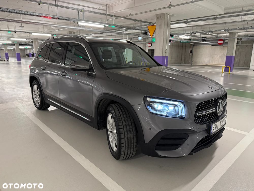 Mercedes-Benz GLB 250 4Matic 8G-DCT - 11