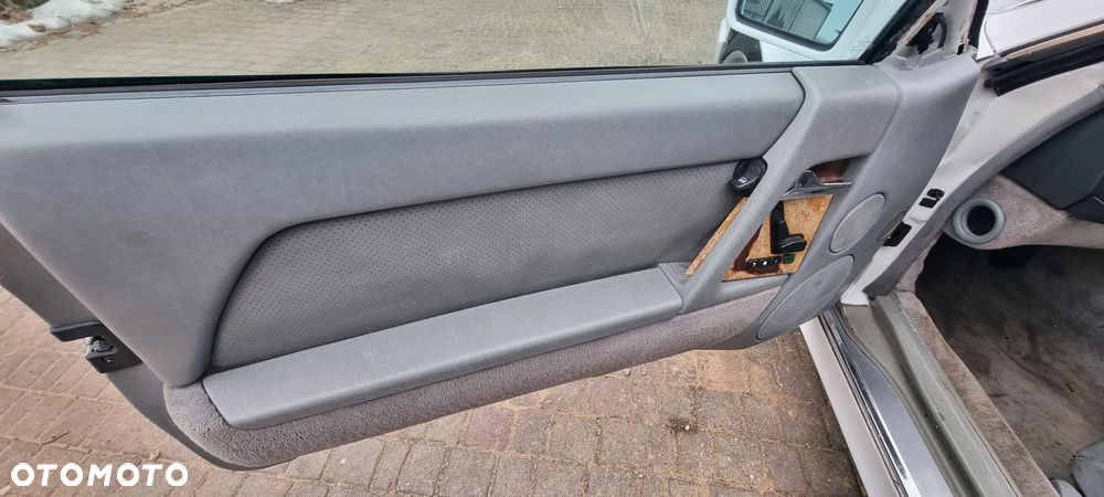 Mercedes-Benz SL - 10