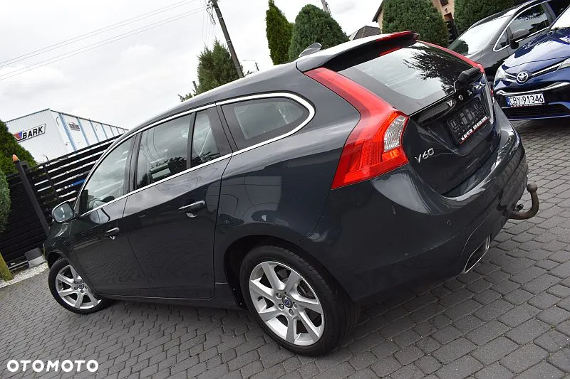 Volvo V60 D4 Momentum - 3