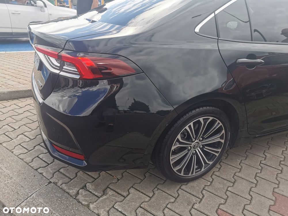 Toyota Corolla 1.8 Hybrid Comfort - 4