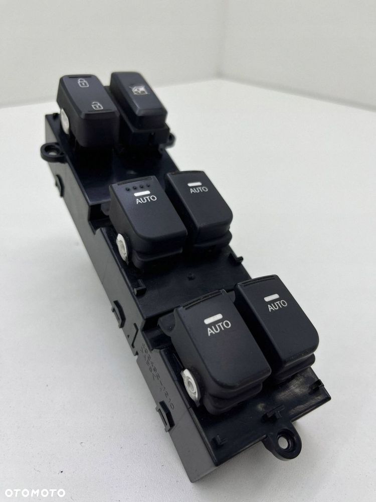KIA OPTIMA III PANEL PRZEŁĄCZNIK SZYB KIEROWCY EUROPA 93570-2T520 - 2