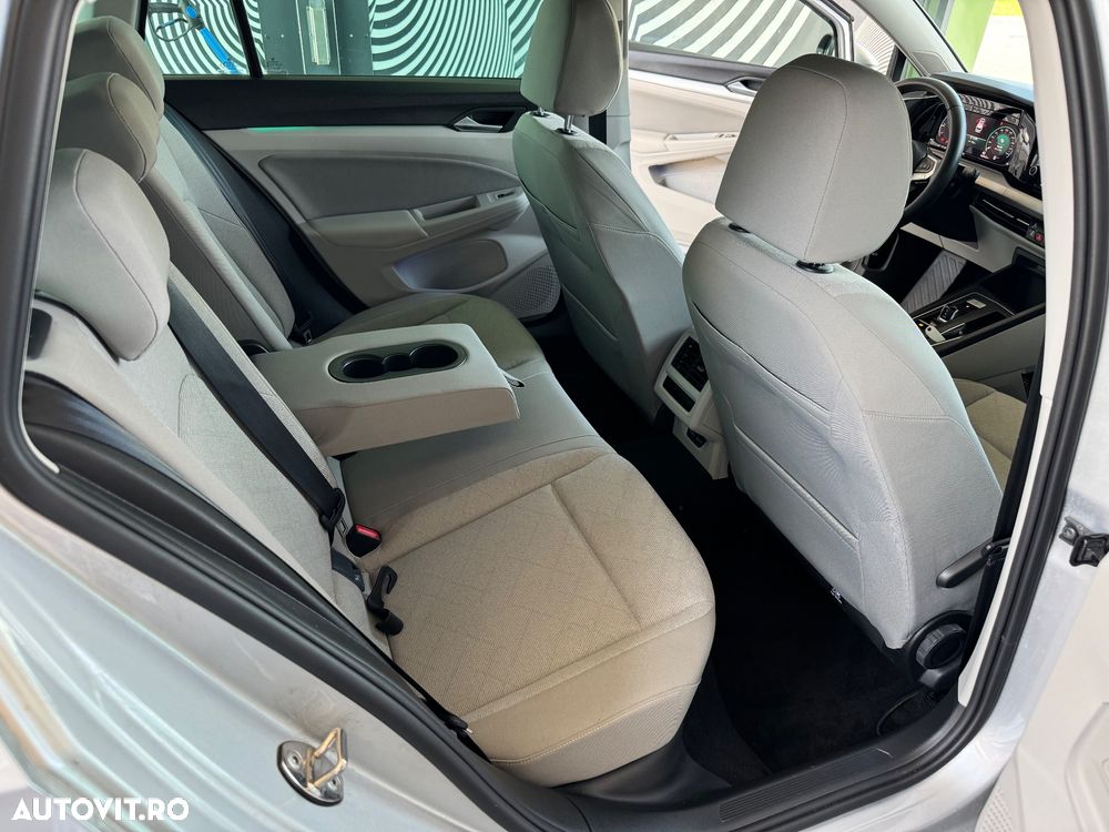 Volkswagen Golf 2.0 TDI SCR DSG Comfortline - 11