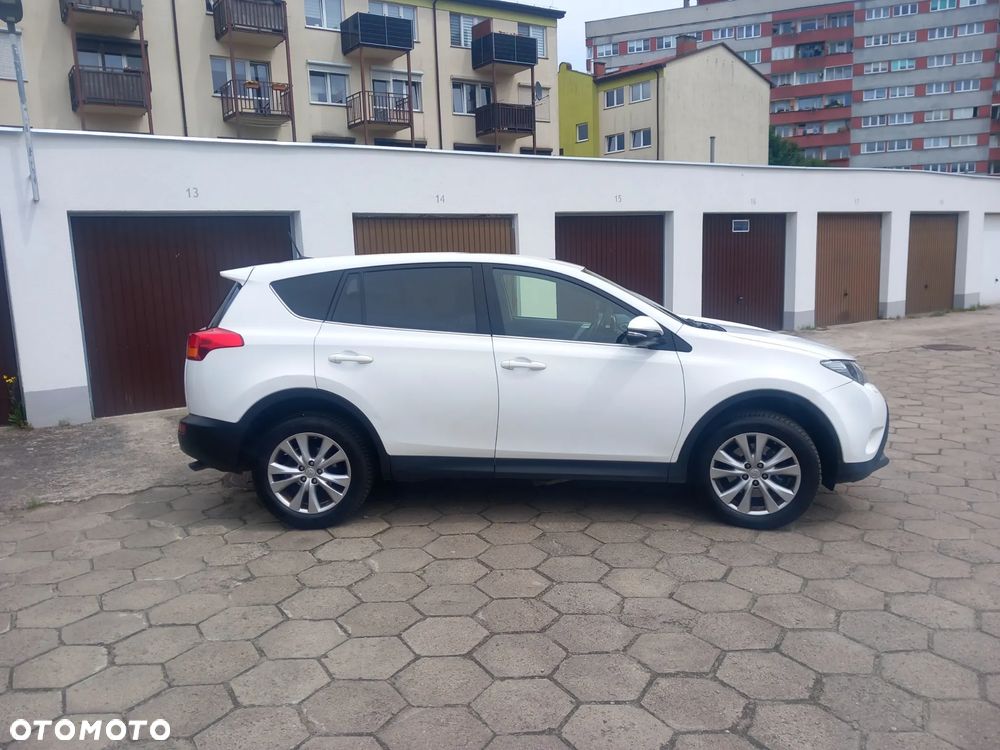 Toyota RAV4 - 12