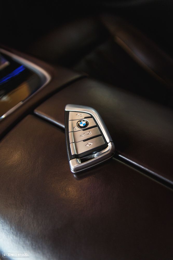 BMW 740 d xDrive Pack M Auto - 20