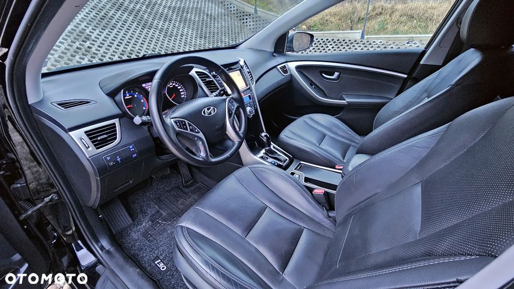 Hyundai i30 1.6 CRDi Automatik Style - 26