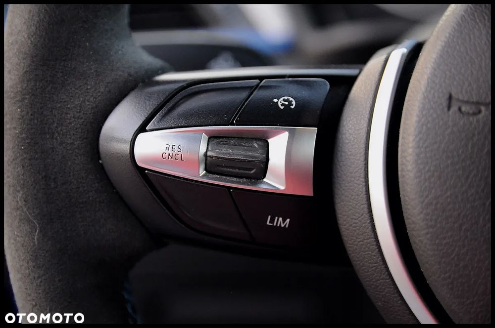 BMW X1 sDrive18i M Sport - 34