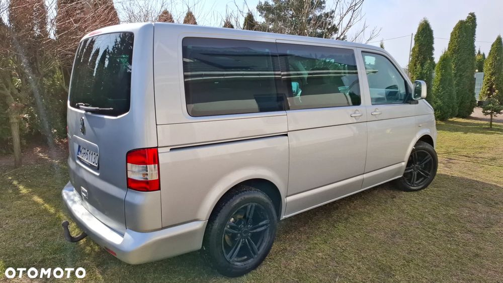 Volkswagen Multivan - 10