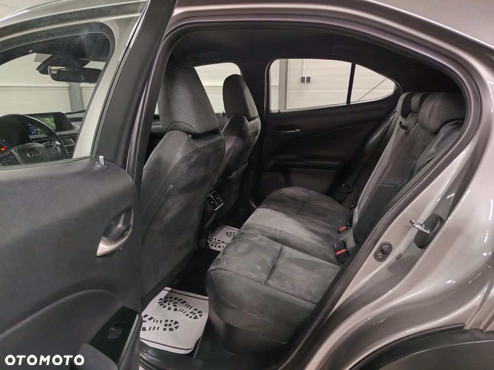 Lexus UX 250h Elegance 2WD - 22