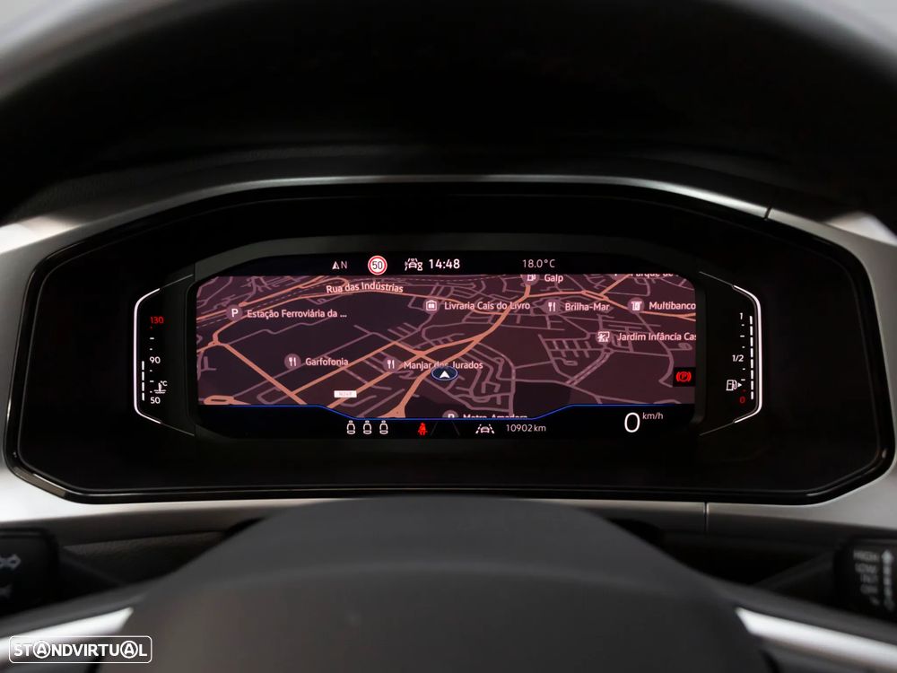 VW T-Roc 1.0 TSI Urban - 25