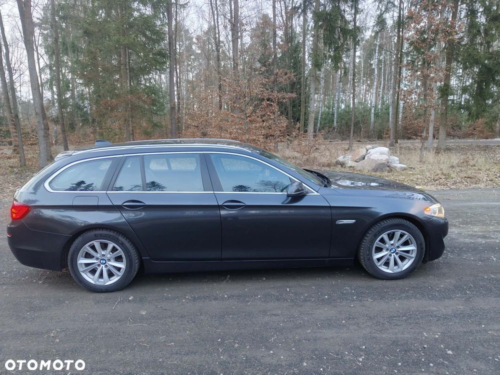 BMW Seria 5 520d - 6