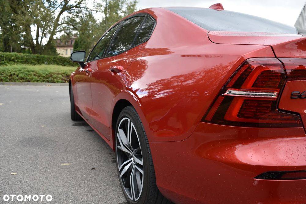 Volvo S60 T5 R-Design - 14