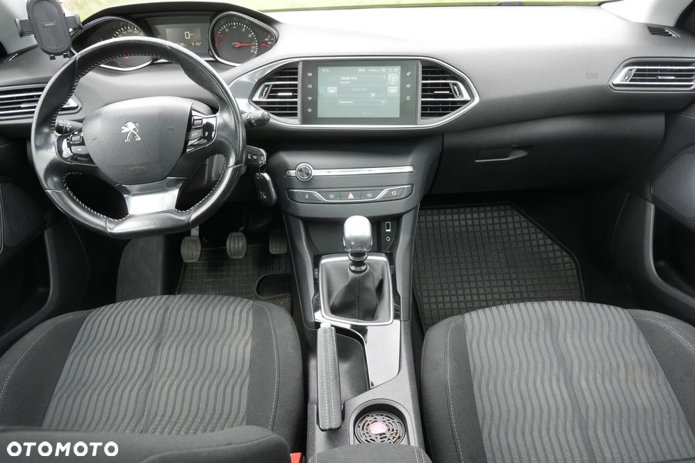 Peugeot 308 1.2 PureTech GPF GT Pack S&S - 16