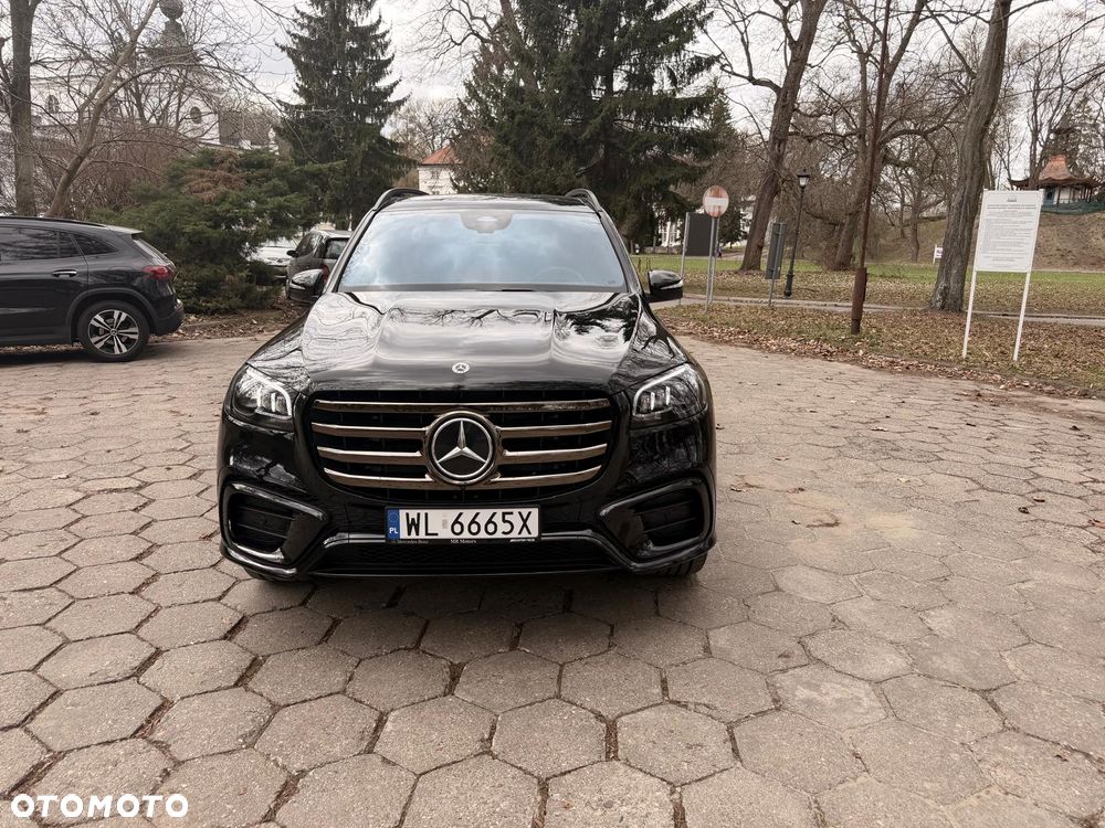 Mercedes-Benz GLS - 2