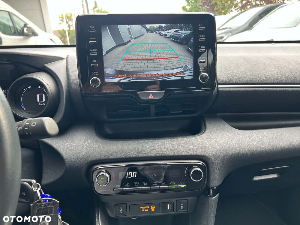 Toyota Yaris Hybrid 1.5 Comfort - 16