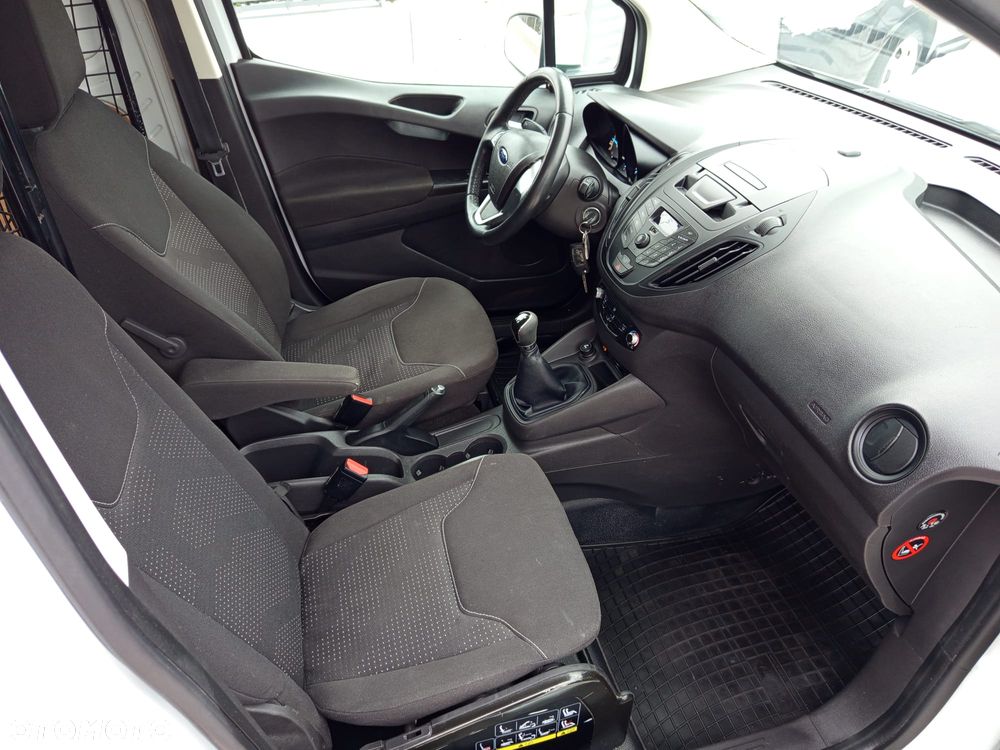 Ford TRANZIT COURIER - 9