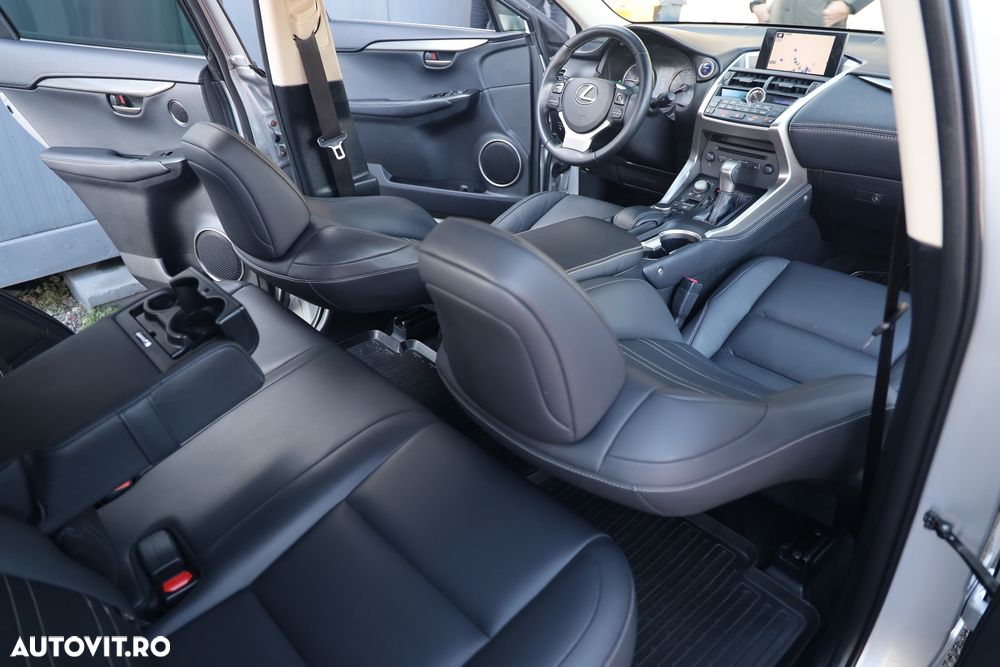 Lexus Seria NX 300h - 14