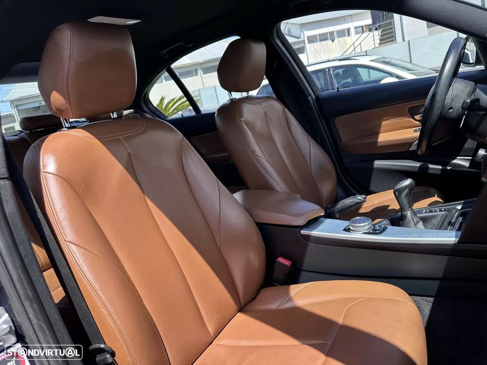 BMW 320 d Luxury Line - 58