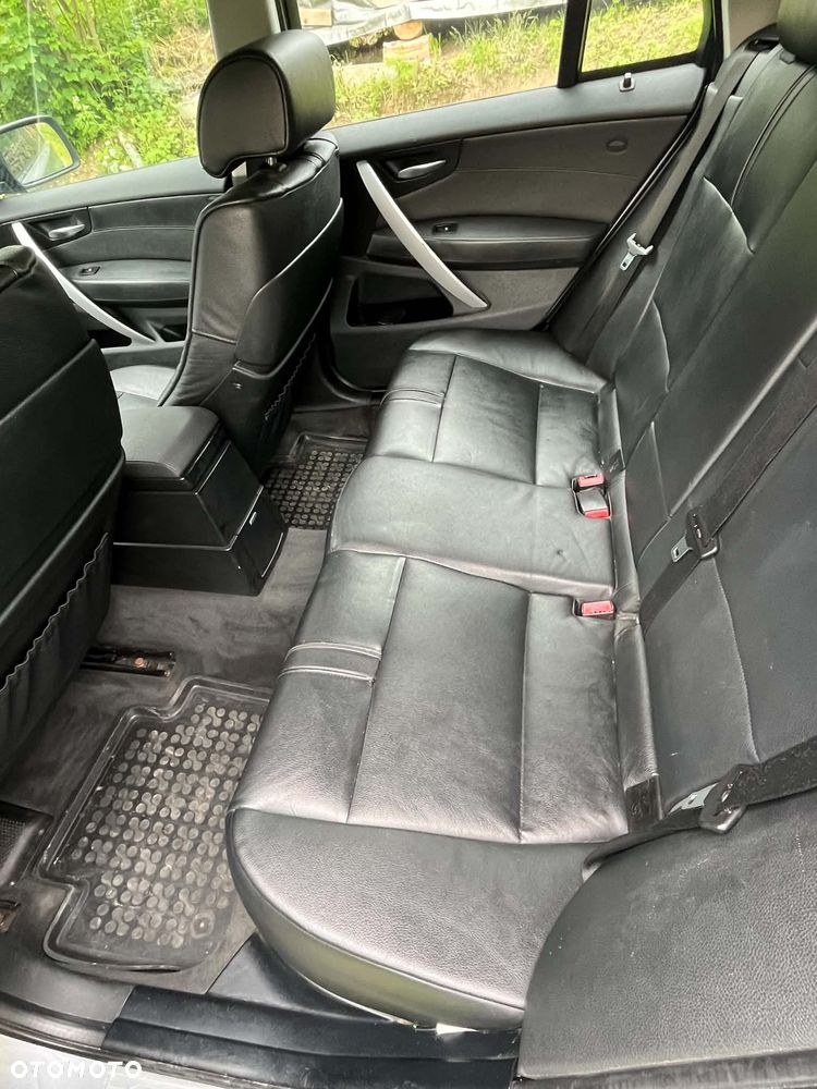 BMW X3 2.0d - 8