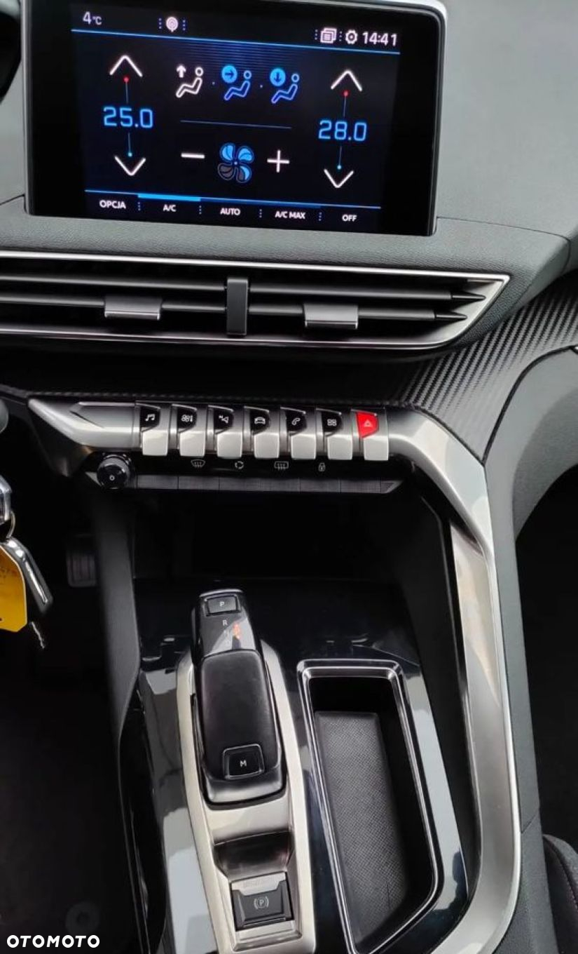 Peugeot 5008 - 22