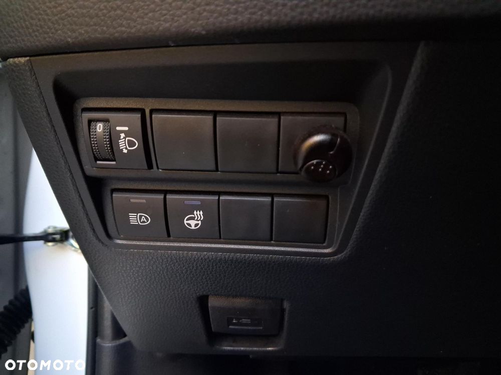 Toyota Yaris Hybrid 1.5 Style - 26