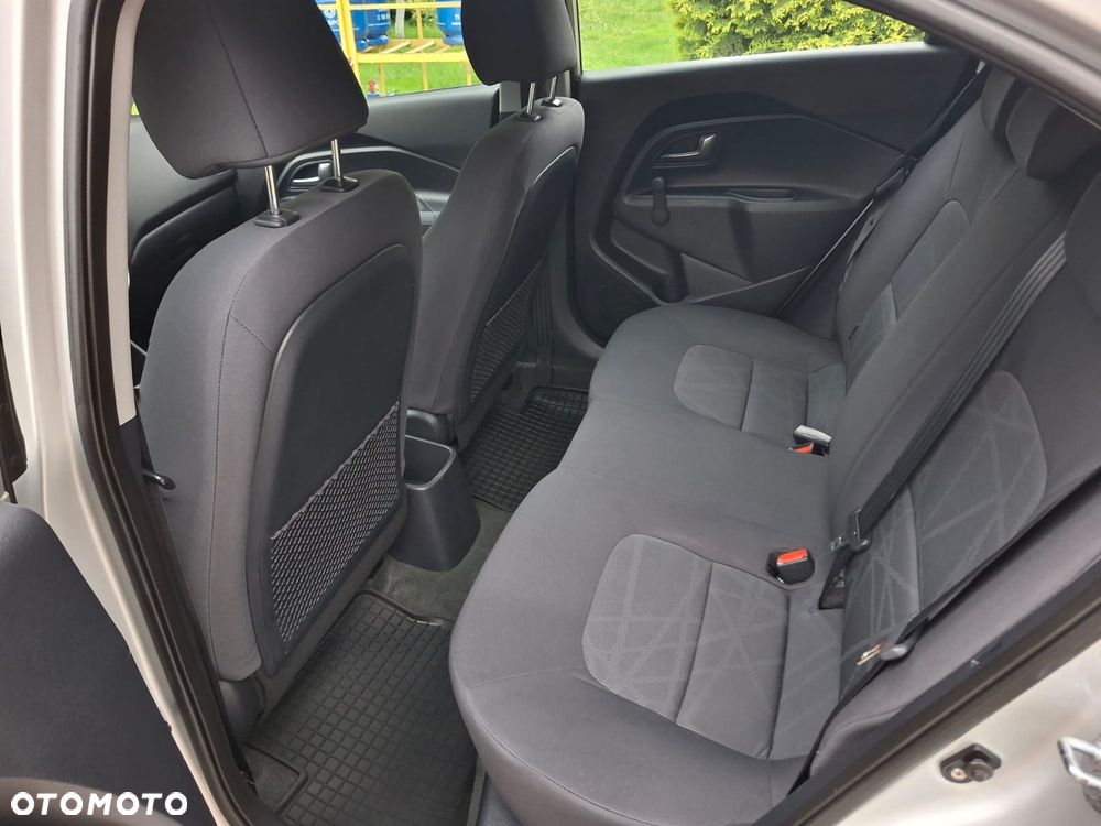 Kia Rio 1.2 ISG Dream Team Edition - 19