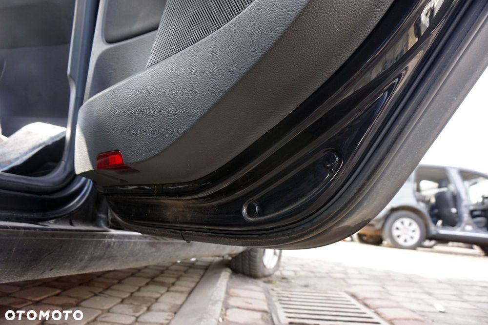 DRZWI TYLNE PRAWE GOLF V 5D HB LC9Z  CZARNY VOLKSWAGEN 2003-2009 - 12