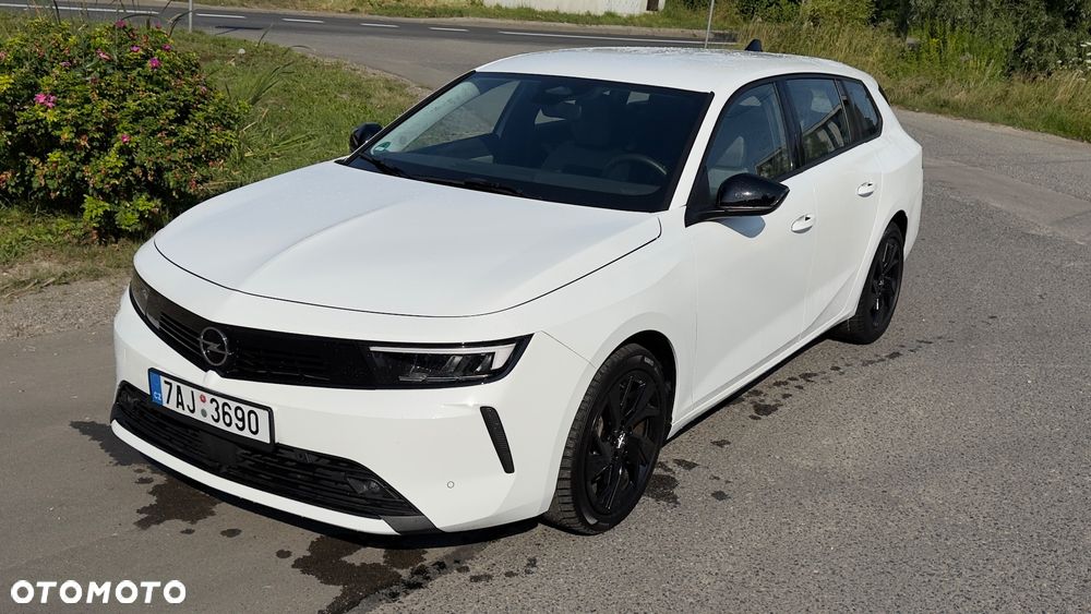 Opel Astra 1.5 D Automatik Edition - 2