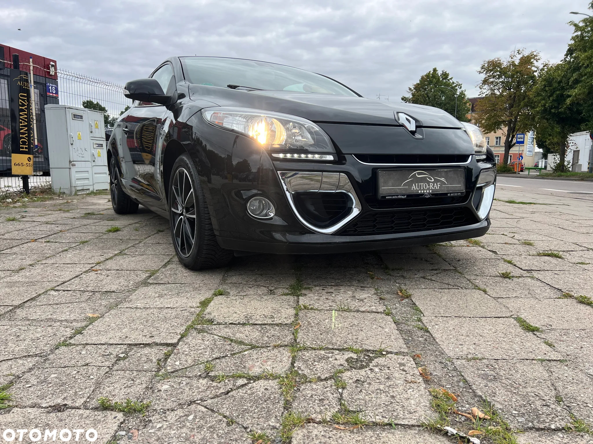 Renault Megane 1.6 SCe Business - 12