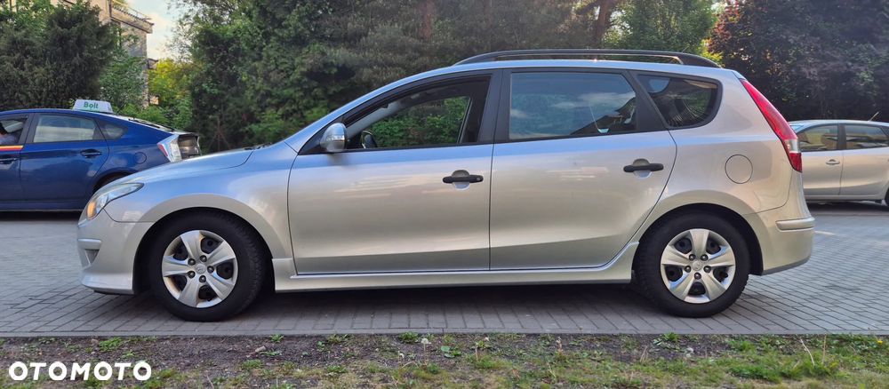 Hyundai i30 1.6 CRDi Seasons - 17