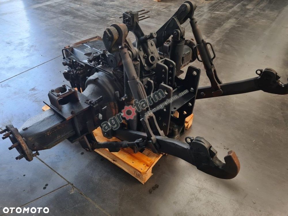 Tylny most Claas Arion 410 851B9 - 3