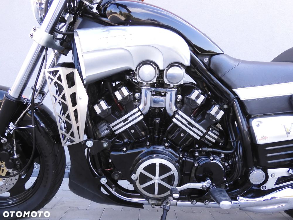Yamaha V-MAX - 31