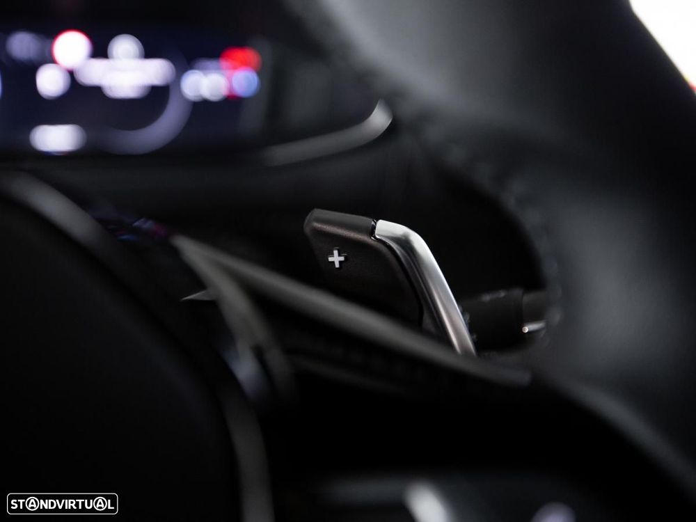 Peugeot 2008 1.2 PureTech Allure EAT8 - 15