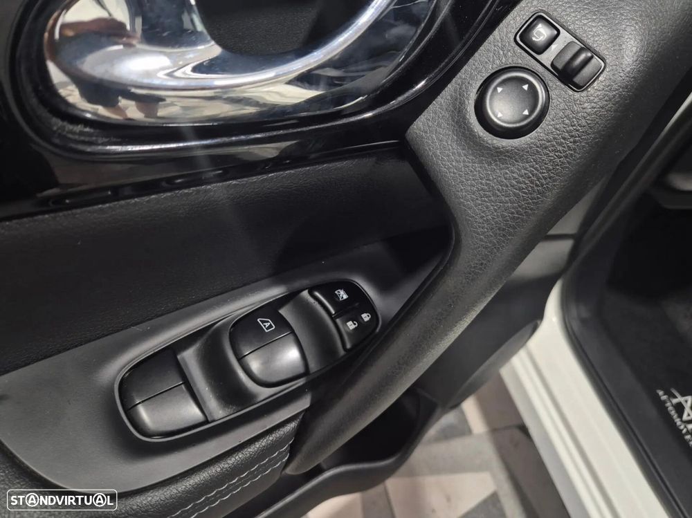Nissan Qashqai 1.5 dCi Tekna Premium - 33