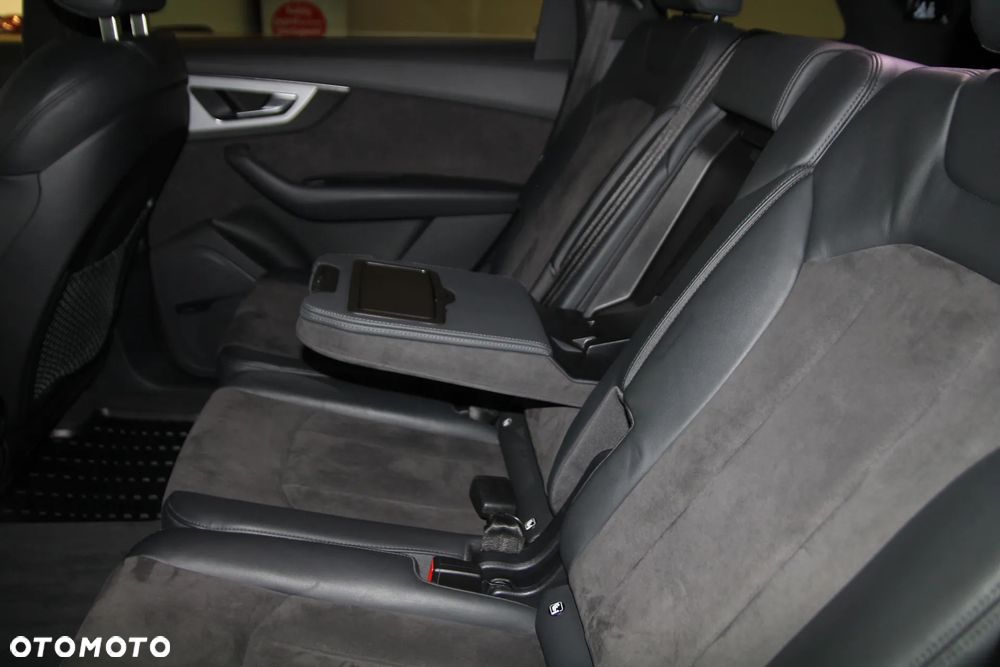 Audi Q7 - 26