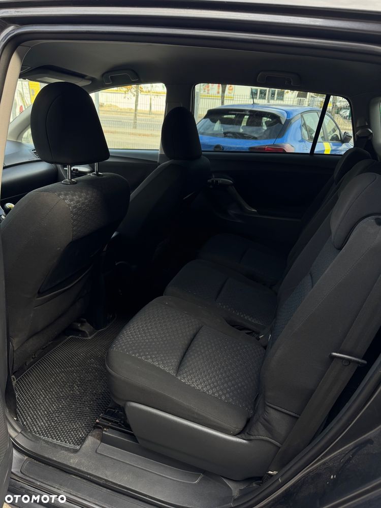 Toyota Verso 2.0 D-4D Sol 7os - 11