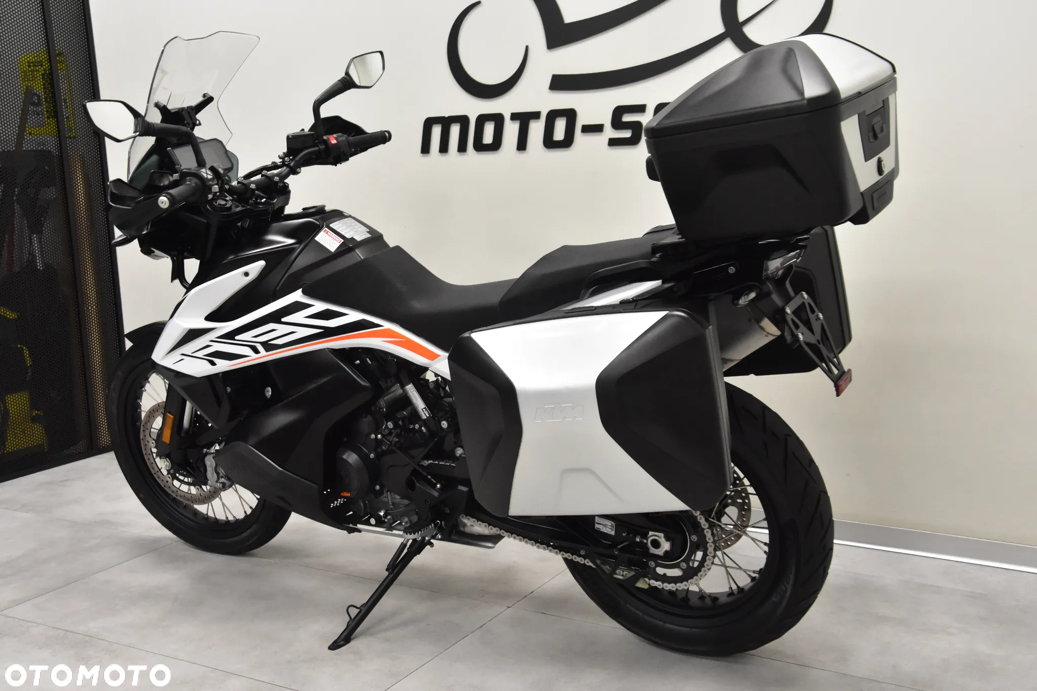 KTM Adventure - 6