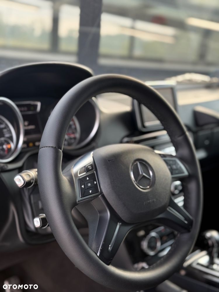 Mercedes-Benz Klasa G 350 d - 23