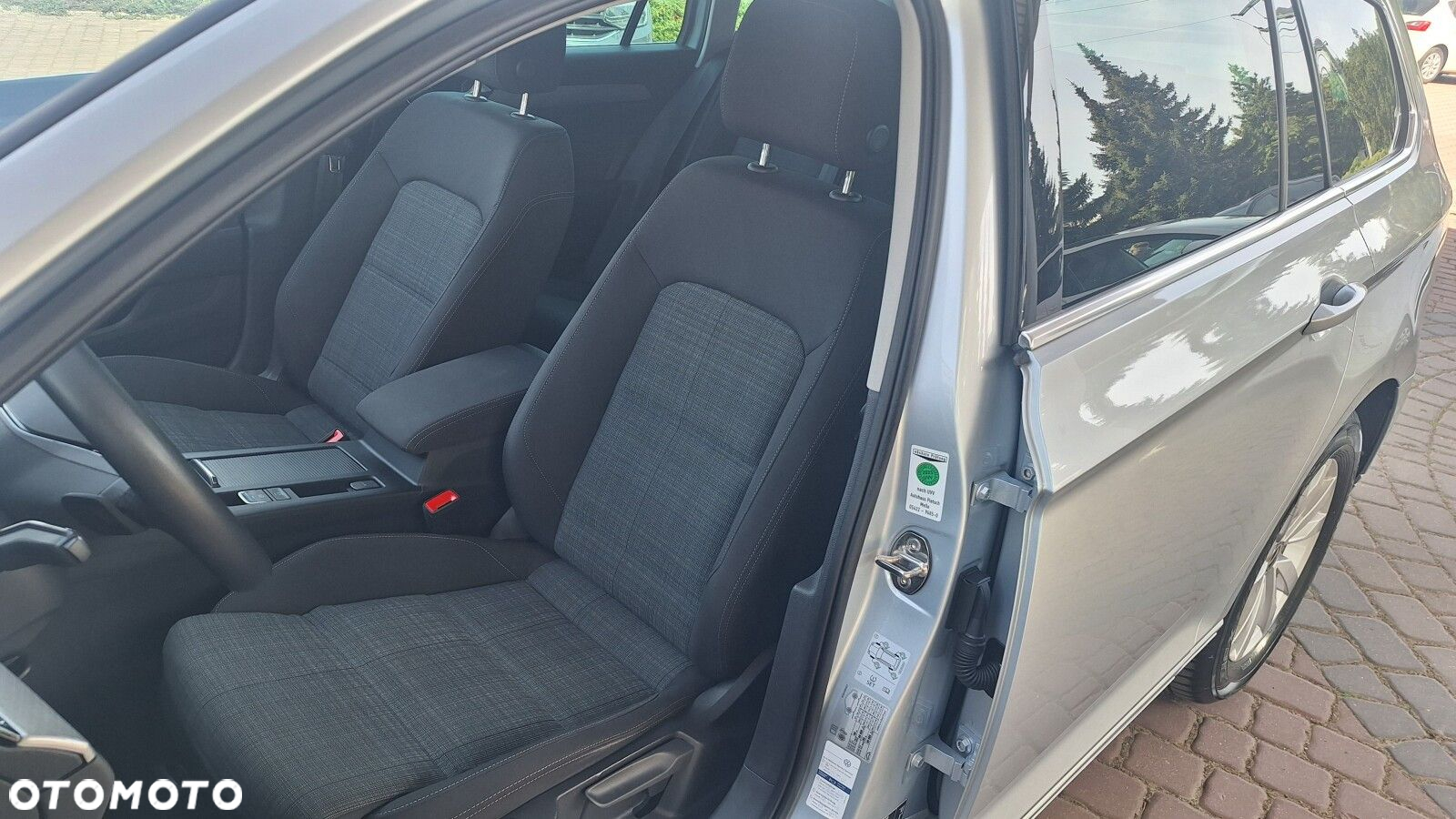 Volkswagen Passat - 12