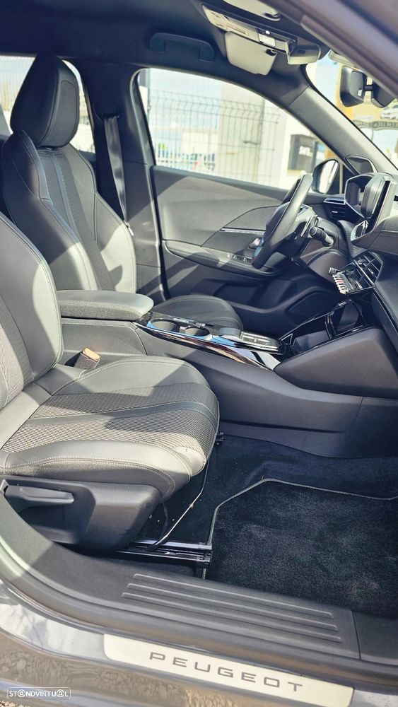 Peugeot 2008 1.2 PureTech GT Line EAT6 - 15