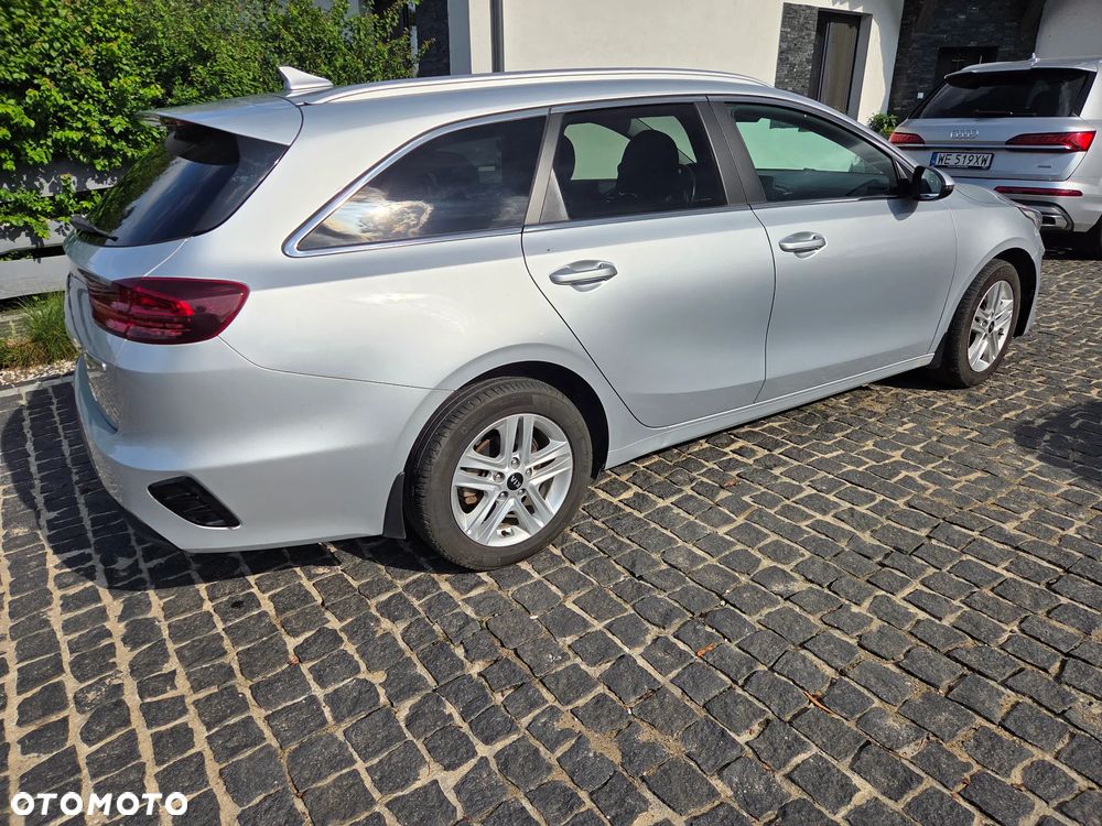 Kia Ceed 1.6 CRDi Eco-Dynamics+ (48V Mild-Hybrid) Platinum Edition - 27
