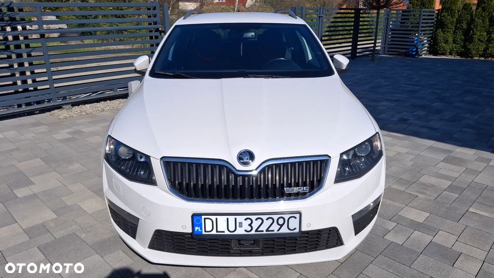 Skoda Octavia 2.0 TDI DSG RS - 2