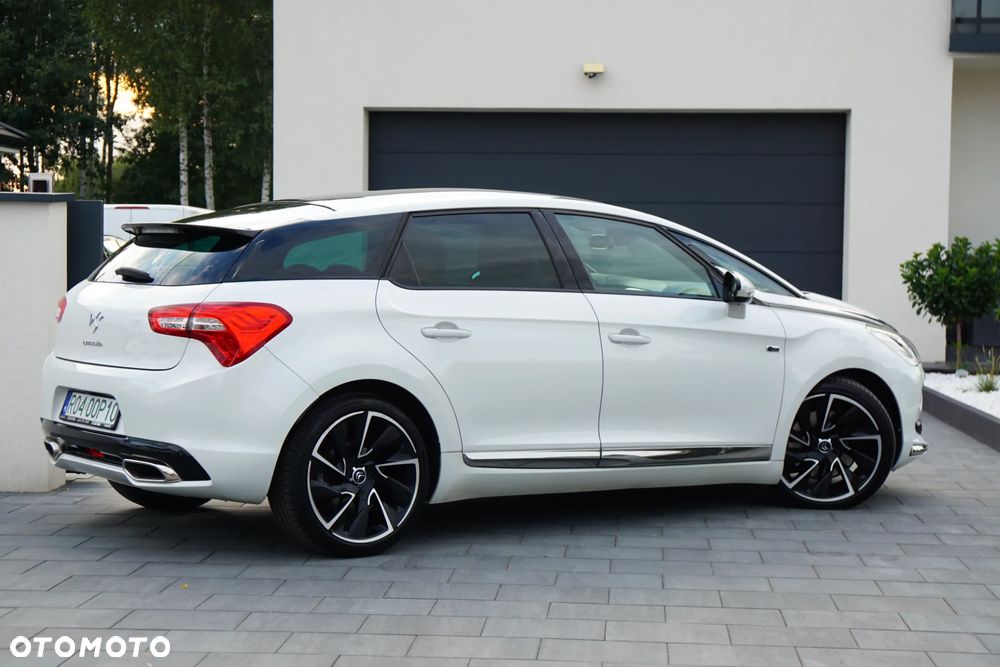 Citroën DS5 HDi 165 SportChic - 11