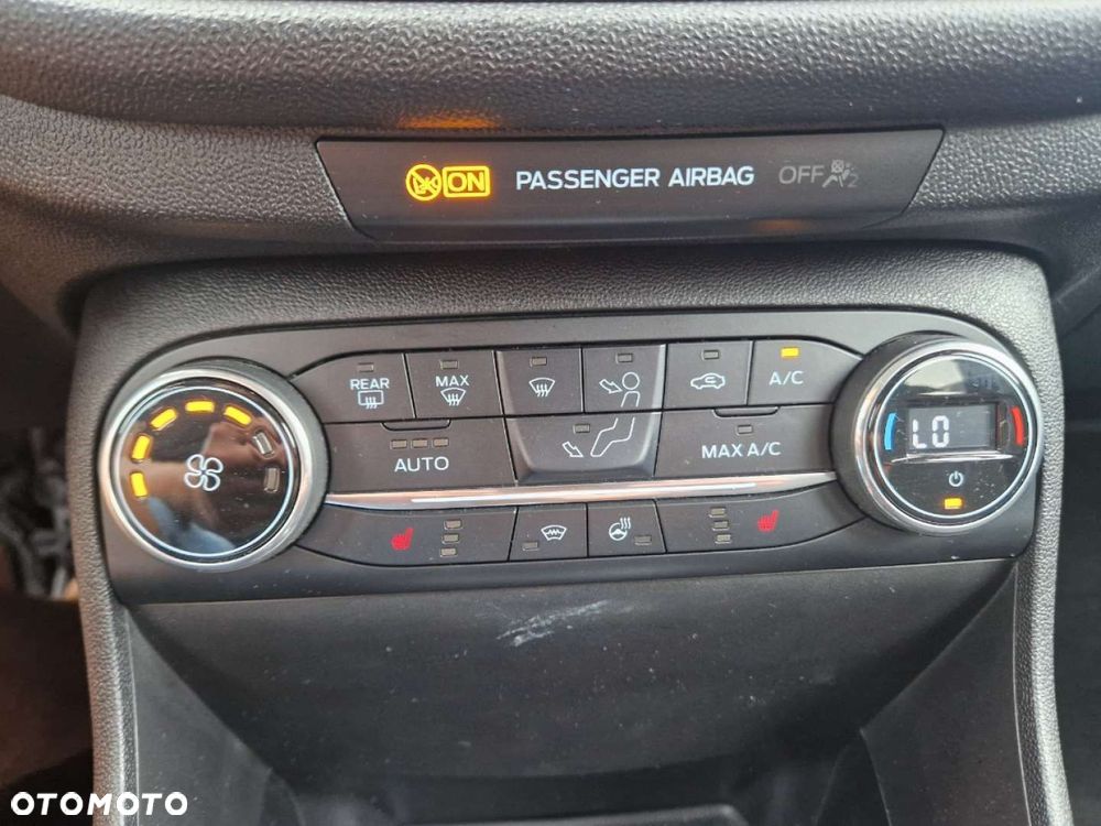 Ford Fiesta 1.0 EcoBoost S&S TITANIUM - 15