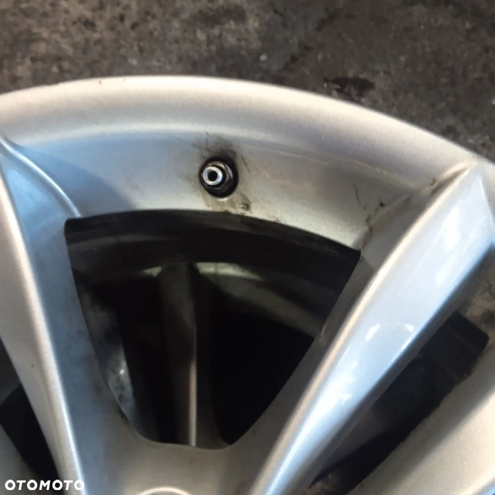 Felga BMW 8X18 ET34 6866306 - 3