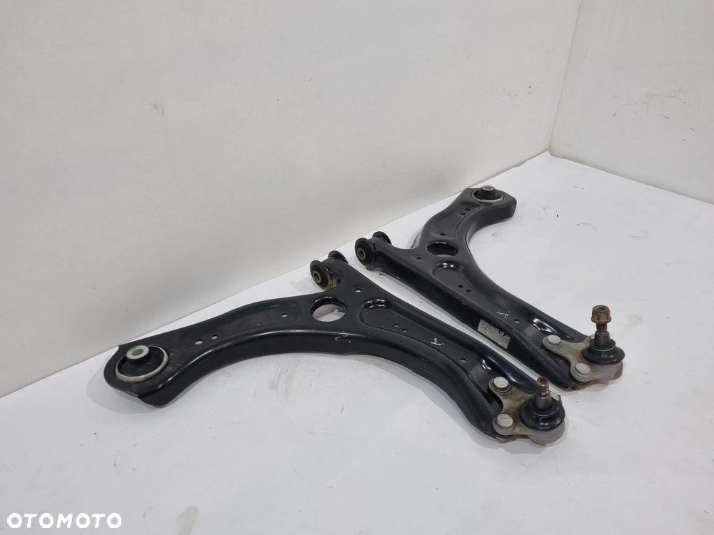 WV POLO VI 2G SEAT IBIZA SKODA WAHACZ PRAWY LEWY 2Q0407152B 2Q0407151B - 2