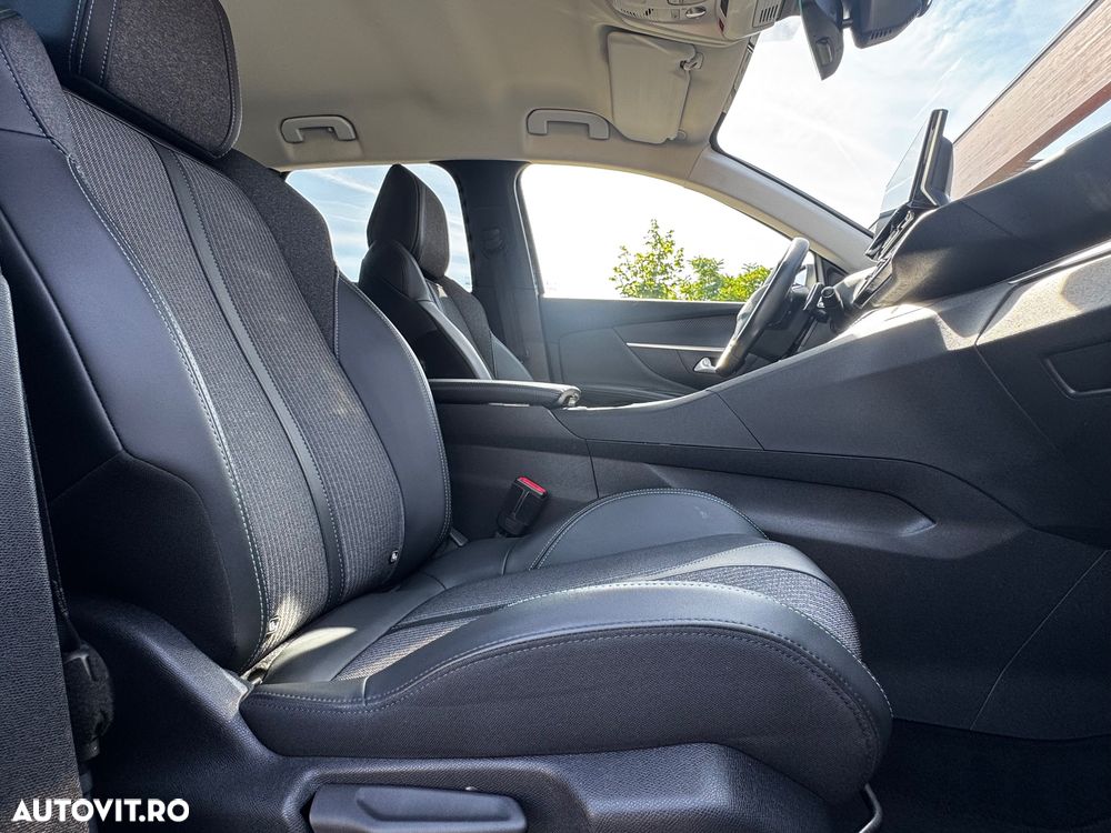 Peugeot 3008 225 e-EAT8 Allure Pack - 25